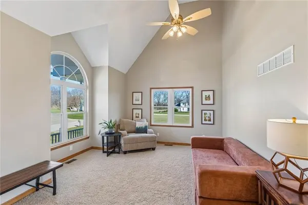 7385 SW Karen RD, Trimble, MO 64492