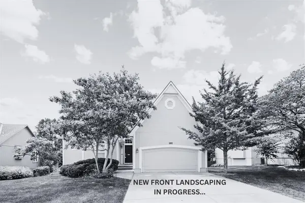 7633 W 148th TER, Overland Park, KS 66223