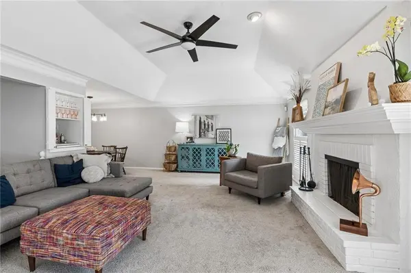 8741 Riggs CIR, Overland Park, KS 66212