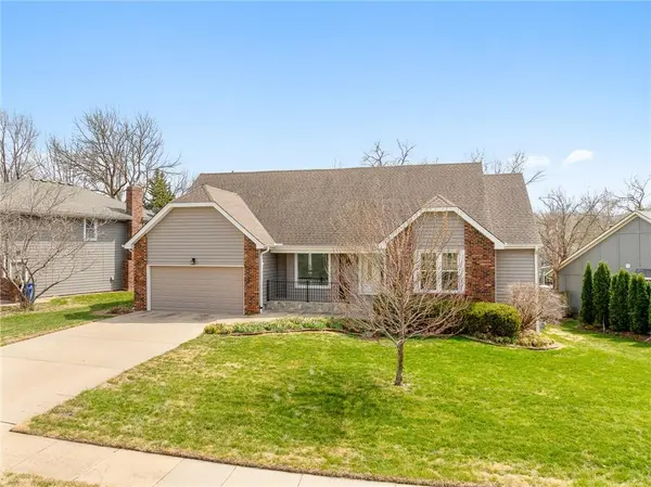 7623 Slater ST, Overland Park, KS 66204
