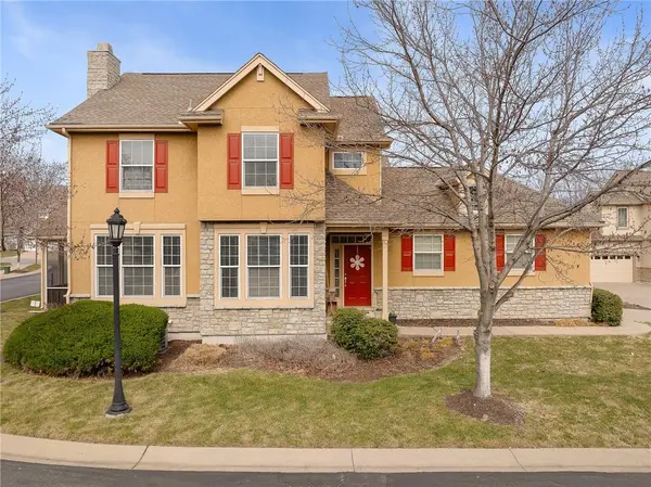 9803 Nieman PL, Overland Park, KS 66214