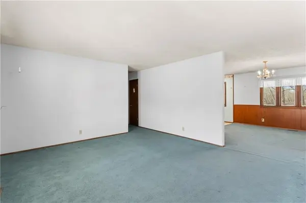 2737 Alabama ST, Lawrence, KS 66046