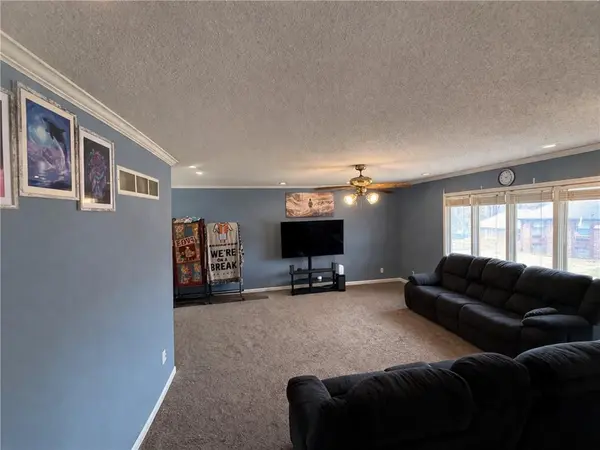 809 Acorn ST, Eudora, KS 66025