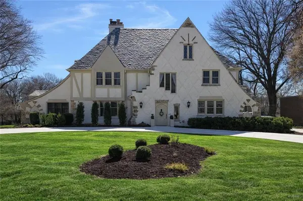 1239 W 63rd ST, Kansas City, MO 64113