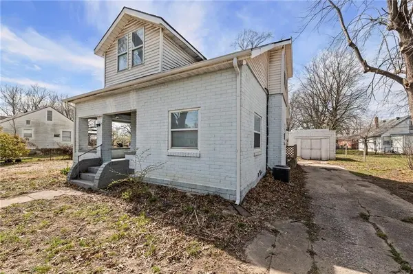 2104 S Norwood AVE, Independence, MO 64052