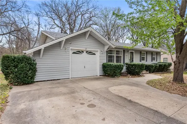 409 Wilshire BLVD, Liberty, MO 64068