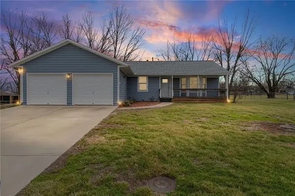605 E Maple ST, Archie, MO 64725