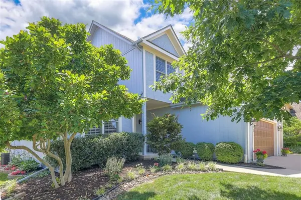 16171 S Britton ST, Olathe, KS 66062