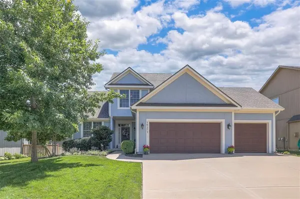 16171 S Britton ST, Olathe, KS 66062