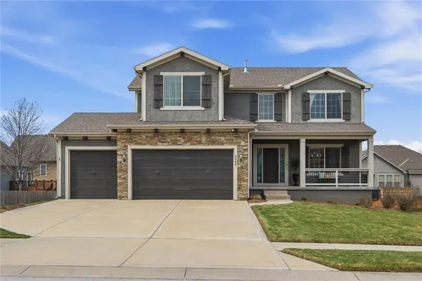 2308 W Piatt LN, Olathe, KS 66061