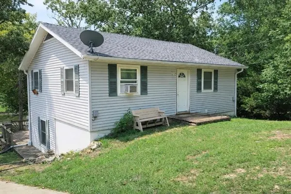 1508 Red Fox RD, Climax Springs, MO 65324