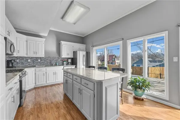 5239 Catalina ST, Roeland Park, KS 66205