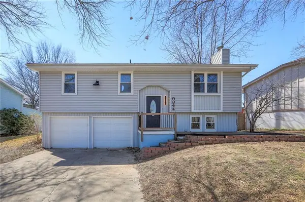 9844 N Cherry ST, Kansas City, MO 64155