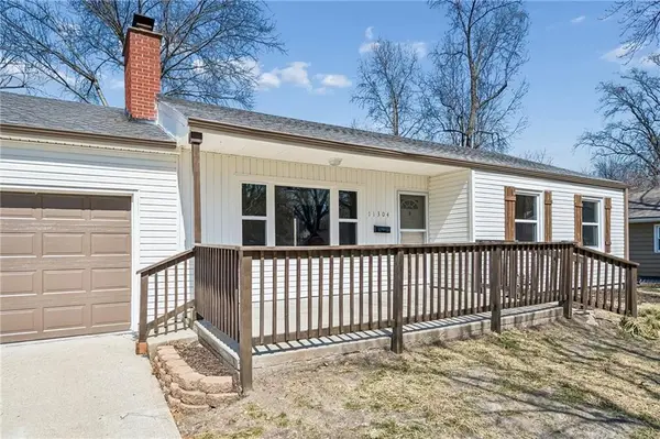 11304 E 48th TER, Kansas City, MO 64133