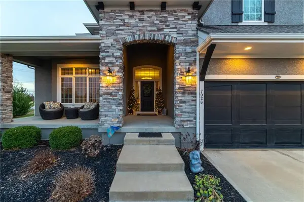 7026 Belmont DR, Shawnee, KS 66226