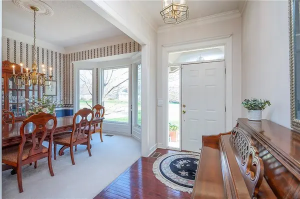 20265 W 115th TER, Olathe, KS 66061