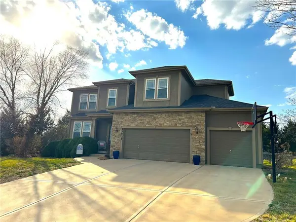 23930 W 124th CT, Olathe, KS 66061