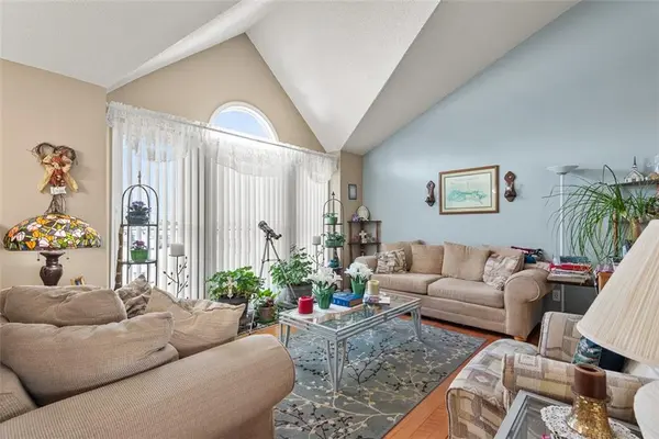 310 W Johnston ST, Olathe, KS 66061