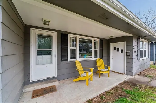 307 Ridge ST, Sweet Springs, MO 65351