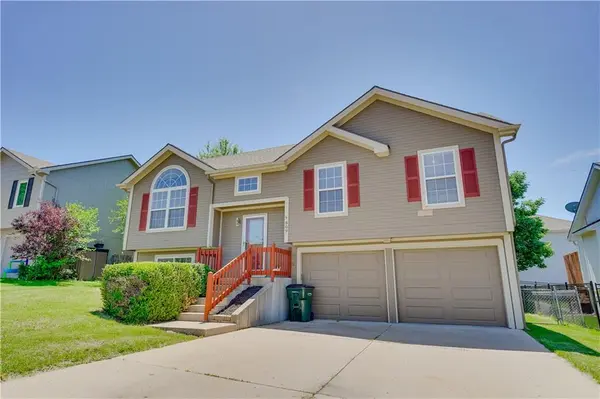 809 Village ST, Leavenworth, KS 66048