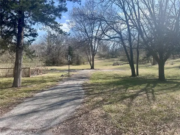 1641 S 88th ST, Kansas City, KS 66111