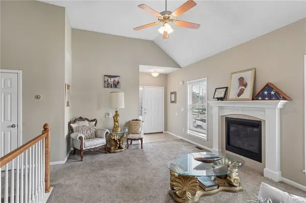 13735 Grove AVE, Bonner Springs, KS 66012