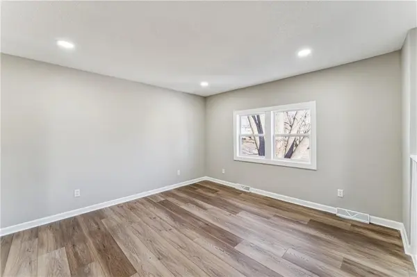 309 W Mcdonald ST, Edgerton, KS 66021