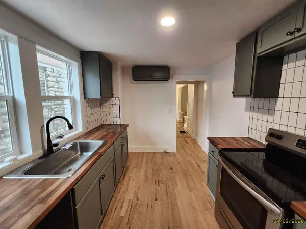 310 Kensington AVE, Kansas City, MO 64124
