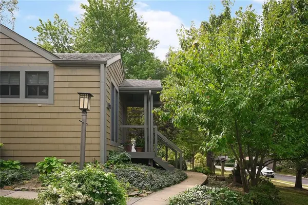 8501 Riley ST, Overland Park, KS 66204