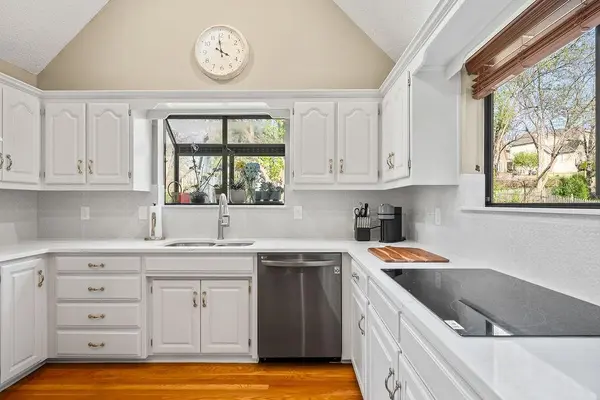 11505 Grant DR, Overland Park, KS 66210