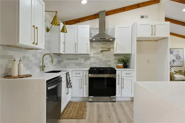 7529 Lamar AVE, Prairie Village, KS 66208