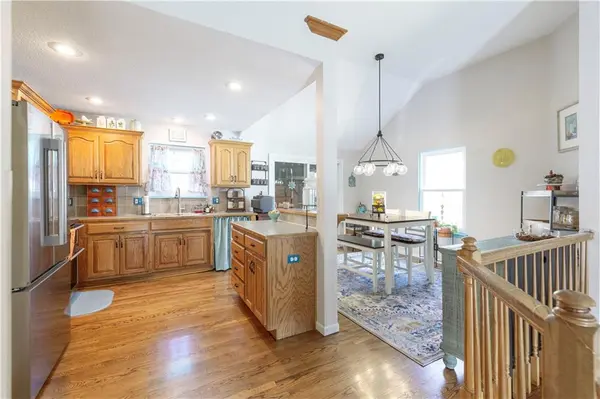 1610 S 105th ST, Edwardsville, KS 66111