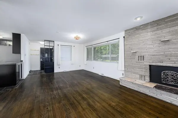 139 Woodland RD, Lansing, KS 66043