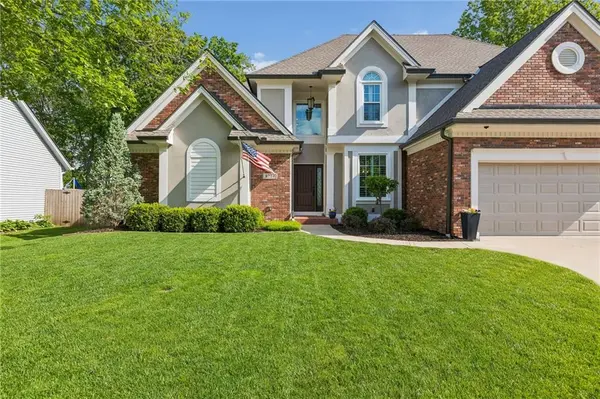 6704 NW Monticello DR, Parkville, MO 64152