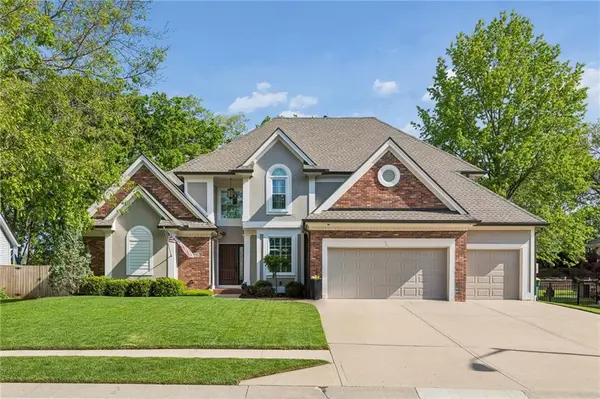 6704 NW Monticello DR, Parkville, MO 64152