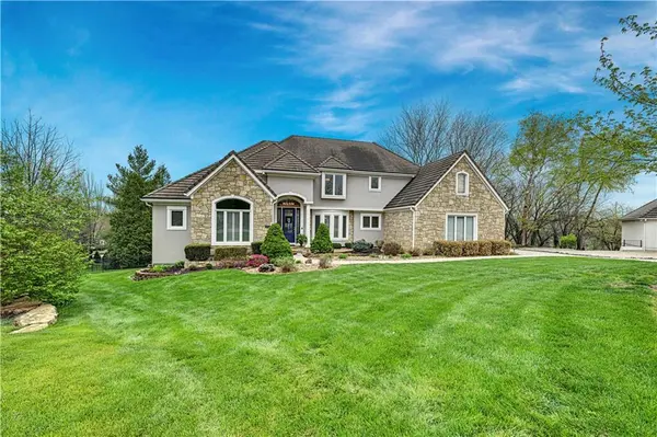 14105 Belinder ST, Leawood, KS 66224