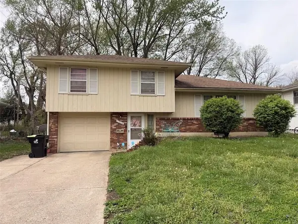 11916 Armitage DR,  Grandview,  MO 64030