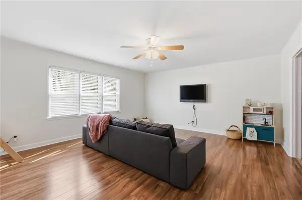 421 W 88 ST, Kansas City, MO 64114