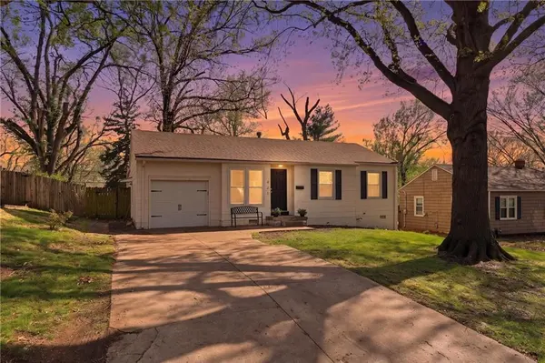 421 W 88 ST, Kansas City, MO 64114