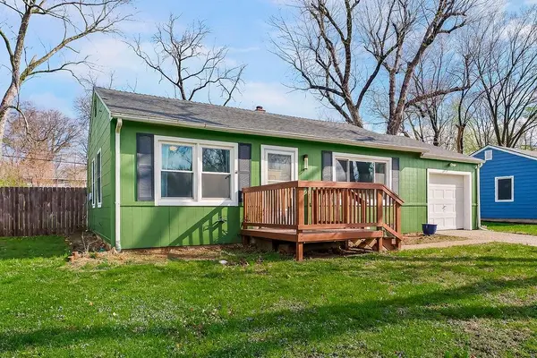 7612 W 64th TER, Mission, KS 66202