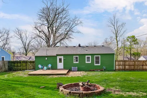 7612 W 64th TER, Mission, KS 66202