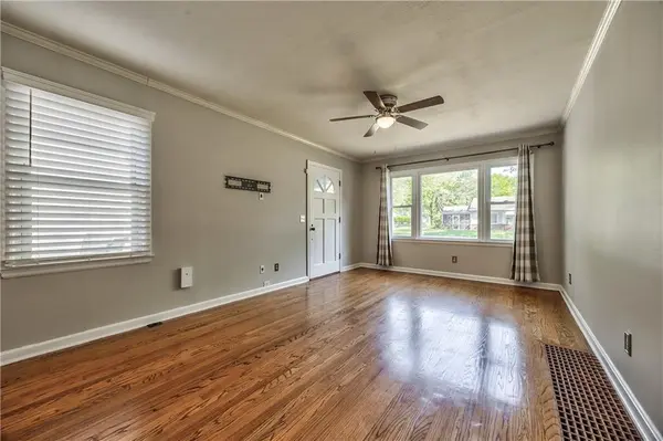 4819 W 55TH ST, Roeland Park, KS 66205