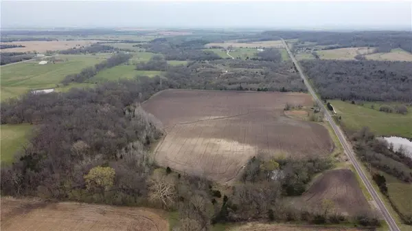 2237 Highway 7 HWY, Fort Scott, KS 66701