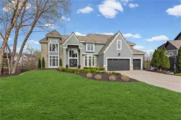 4246 W 150 TER,  Leawood,  KS 66224