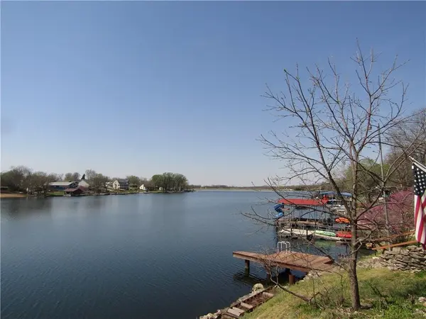 15450 Lake Road 10 RD, Gardner, KS 66030