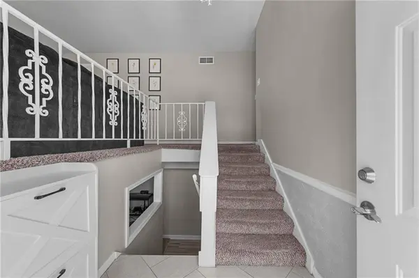 106 NW 61st ST, Gladstone, MO 64118