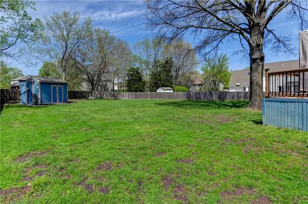 249 S Chambery DR, Olathe, KS 66061