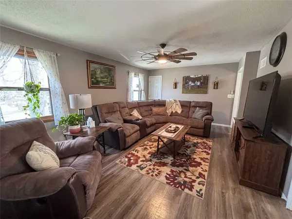 1108 Williams ST, Excelsior Springs, MO 64024