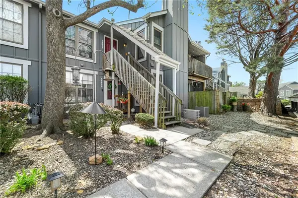 12609 W 110TH TER, Overland Park, KS 66210