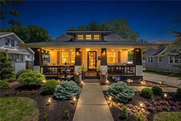 7423 Jarboe ST, Kansas City, MO 64114